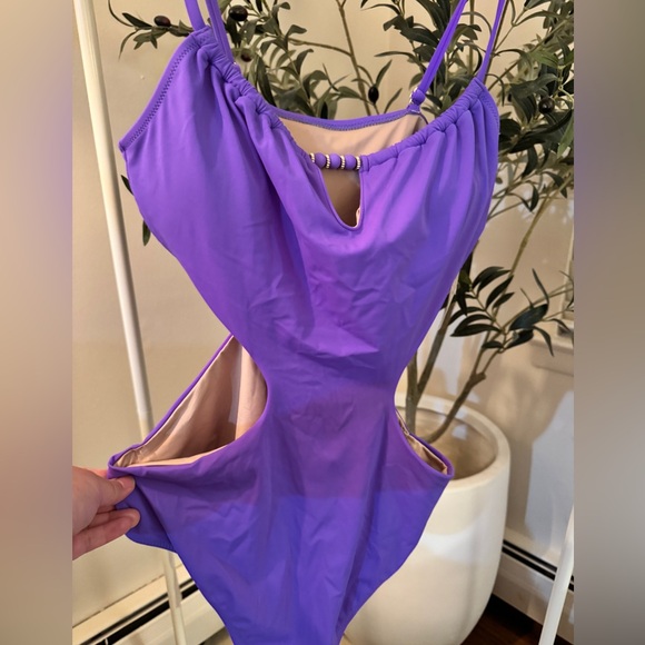 NWT Shade and shore Elegant Purple Women's Swimsuit Size : large - Picture 4 of 11